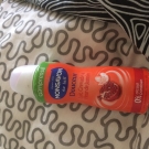 Swatch de tc04 : Déodorant Douceur lait grenade & fleur de jasmin - Compressé, Monsavon