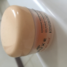 Swatch de lilouemin : Gommage gourmand nourrissant rêve de miel, Nuxe
