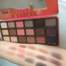 Swatch de Anais.beautyy : Sweet Peach Palette de fards à paupières, Too Faced