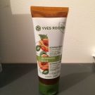 Swatch de CamilleCh29 : Gommage Végétal - Toutes peaux, Yves Rocher