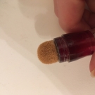 Swatch de lenadfrt : Instant Anti Age l'Effaceur Yeux, Maybelline New York