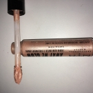 Swatch de lenadfrt : Away We Glow - Illuminateur de Teint Liquide, NYX