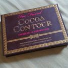 Swatch de crazyeksy : Cocoa Contour Chiseled to Perfection, Too Faced