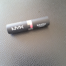 Swatch de Stephy22100 : Matte Lipstick, NYX