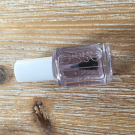 Swatch de  : Soin Gel setter - Top Coat Gel, Essie