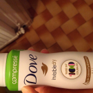 Swatch de  : Déodorant Dove Invisible Dry Compressé, Dove