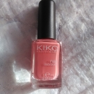 Swatch de Saphyra : Nail lacquer - Vernis action fortifiante et durcissante, Kiko