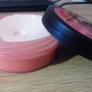 Swatch de Hono1604 : Beurre Corporel Noix de Coco, The Body Shop