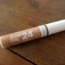 Swatch de SweetRainbow : Anticernes Superstay 24h, Gemey-Maybelline