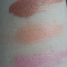 Swatch de Peony : Mineral Blush, Lily Lolo