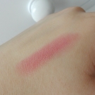 Swatch de Chelssy_parent : Rouge à lèvres - Luminelle, Yves Rocher