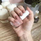 Swatch de Paulineeeaes : Vernis à Ongles Tenue & Strong Pro, Gemey-Maybelline