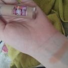 Swatch de Soisenelie : Instant Anti Age l'Effaceur Yeux, Maybelline New York