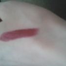 Swatch de Anyanka : Studded Kiss Lipstick - Rouge à lèvres, Kat Von D