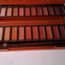 Swatch de Anyanka : Naked Heat Palette de fards à paupières, Urban Decay