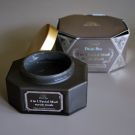 Swatch de A little Sy : 3-en-1 visage, Sabon