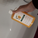 Swatch de 1234 : Shampooing Nutritif au Beurre de Mangue, Klorane