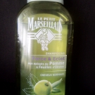 Swatch de favorinis : Force et Éclat aux Extraits de Pomme et Feuilles d'Olivier, Le Petit Marseillais