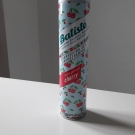 Swatch de clocloe285 : Shampoing Sec Cherry, Batiste