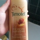 Swatch de clocloe285 : Richesse Suprême-Shampoing riche pour cheveux très sec, frisés ou crépus à l'huile de Burifi, Timotei