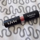 Swatch de clocloe285 : Matte Lipstick, NYX