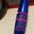 Swatch de clocloe285 : Mascara Volum'Express The Rocket, Maybelline New York
