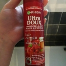 Swatch de clocloe285 : Shampooing Sec Purifie et Protège Huile d'Argan Cranberry - Ultra Doux de Garnier, Garnier