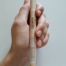 Swatch de saoju : Huile Manucure Ongles et Cuticules Amande, The Body Shop