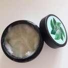 Swatch de saoju : Gommage Cheveux Nettoyant Purifiant Fuji Green Tea™  240 Ml, The Body Shop