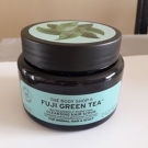 Swatch de saoju : Gommage Cheveux Nettoyant Purifiant Fuji Green Tea™  240 Ml, The Body Shop