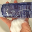 Swatch de Nanalas : Mousse Nettoyante Légère -  Bouquet Floral, Melvita