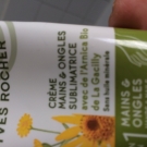 Swatch de Nanalas : Beauté des mains crème sublimatrice 2 en 1 mains et ongles, Yves Rocher