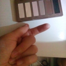 Swatch de Natty : Naked Basics Palette de fards à paupières, Urban Decay