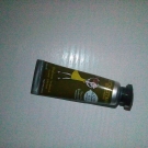 Swatch de Natty : Crème Mains Fleurs de Cerisier, L'Occitane