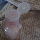 Swatch de Natty : Eau Micellaire Apaisante 2 en 1 - Sensitive Végétal, Yves Rocher