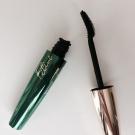 Swatch de Urbandco : Mascara Volume Millions de Cils Féline, L'Oréal Paris