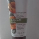 Swatch de Aruasiko : Gommage Végétal - Toutes peaux, Yves Rocher