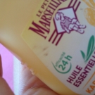 Swatch de mayouko24 : Déodorant Bille Huiles Essentielles Sauge et Fleur d'Oranger, Le Petit Marseillais