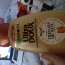 Swatch de mayouko24 : Shampooing Reconstituant Trésors de Miel, Garnier