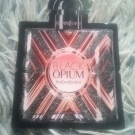 Swatch de Alison : Black Opium Eau de parfum, Yves Saint Laurent