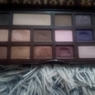 Swatch de Alison : Chocolate bar - Palette de fards à paupières, Too Faced