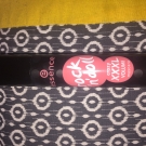 Swatch de Claire.agt : Rock'n'doll crazy XXXL volume mascara, Essence