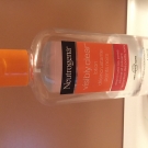 Swatch de Claire.agt : Désincrustant points noirs Lotion, Neutrogena