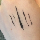 Swatch de Claire.agt : Fingertip - Eyeliner, Sephora