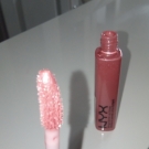 Swatch de Claire.agt : Mega Shine Lipgloss, NYX