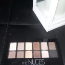 Swatch de bea.agt : Palette ombre à paupières The Nudes, Maybelline New York