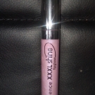Swatch de bea.agt : XXXL Shine Lipgloss de Essence, Essence