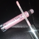 Swatch de bea.agt : XXXL Shine Lipgloss de Essence, Essence