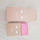 Swatch de prune84 : Hello Happy - Fond de teint liquide, Benefit Cosmetics