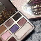 Swatch de beautyjstyle : Chocolate bar - Palette de fards à paupières, Too Faced